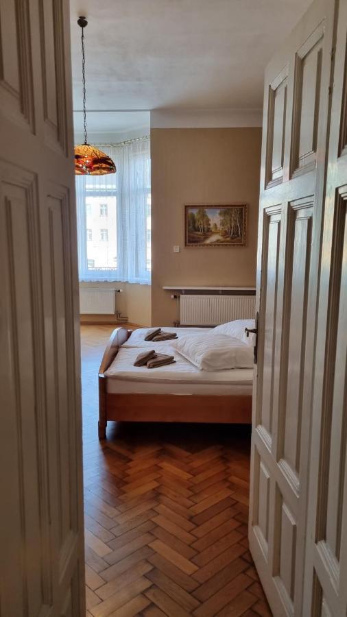チェシンApartament Rynek 7/1アパートメント エクステリア 写真